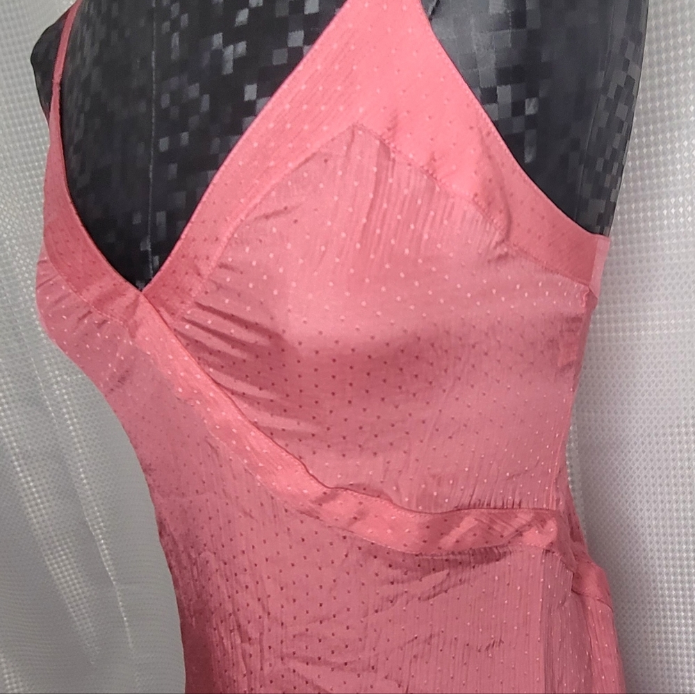 Dress - Picture 4 of 9